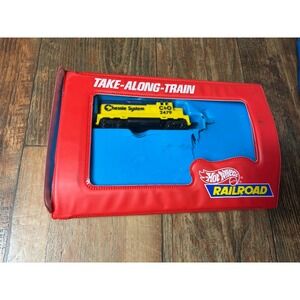 HOT WHEELS RAILROAD 1983 1984 TAKE ALONG TRAIN SET CHESSIE C&O TRAIN CAR & TRACK